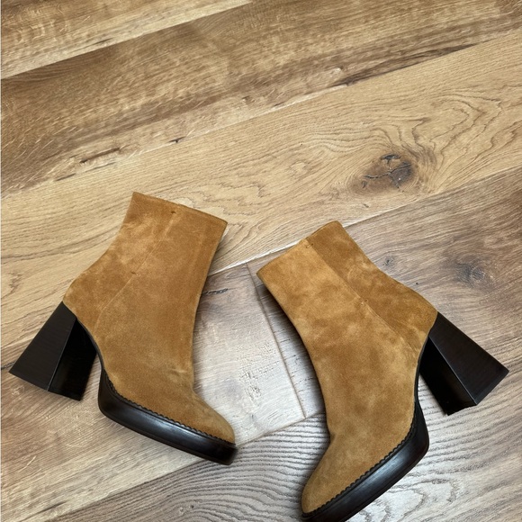 Sezane Camel Suede Block Heel Ankle Boots - Picture 2 of 4